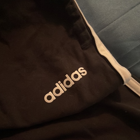 Women’s Adidas Joggers - Picture 4 of 5